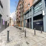 Liverpool One Beautifully Presented 2 Bedroom Apartment