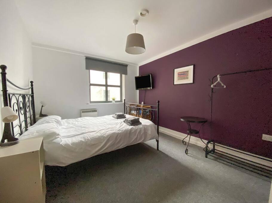 One Beautifully Presented 2 Bedroom Apartment