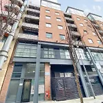 Liverpool One Beautifully Presented 2 Bedroom Apartment